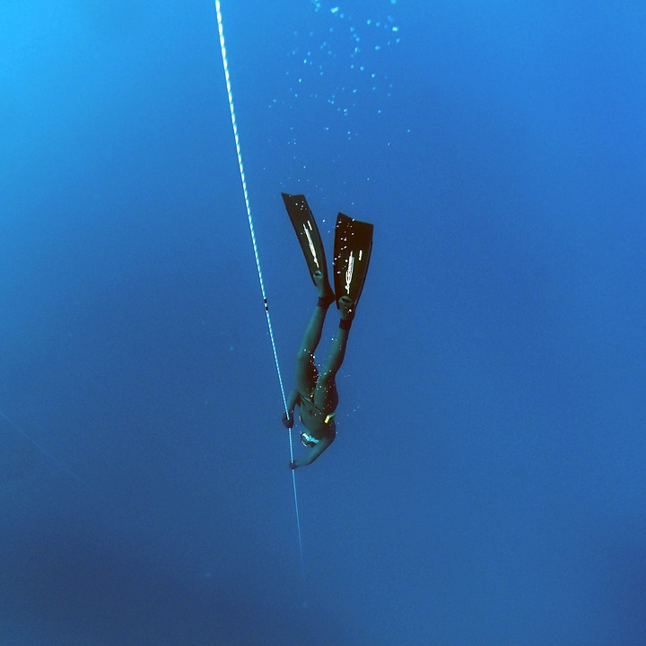 Freediving deep with a computer